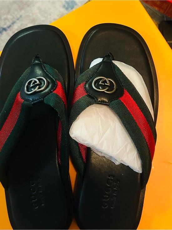 GG Black Leather Thong Sandals with Green and Red Web
